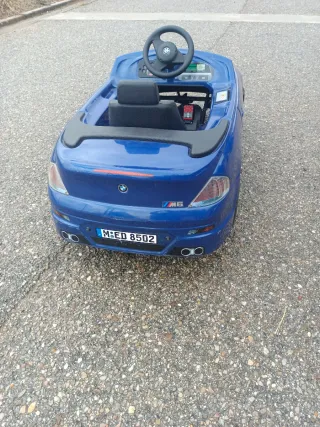 Coche eléctrico BMW para niño