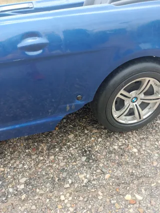 Coche eléctrico BMW para niño