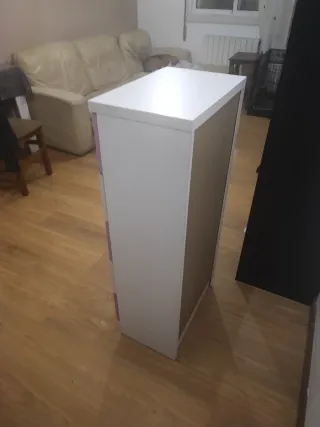 Cómoda Cajonera Blanca y Lila