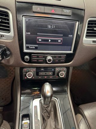 Volkswagen Touareg 2014 full model