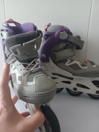 Patines en línea K2 morados y blancos
