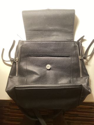 Mochila Negra Stradivarius