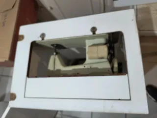 Máquina de coser Singer a pedal