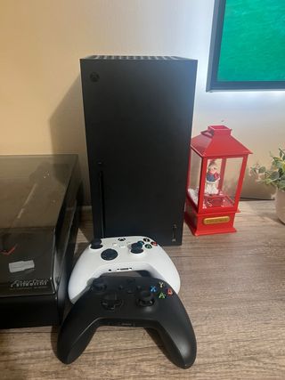 Xbox Series X 1TB + 2 Controller + Cuffie Ufficiali