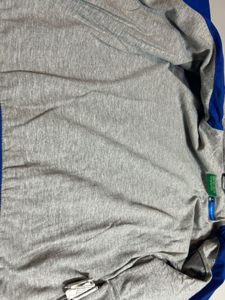 Chaqueta cortavientos azul