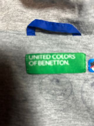 Chaqueta cortavientos azul