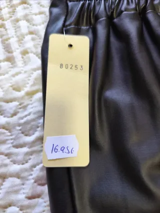 Falda polipiel negra mujer