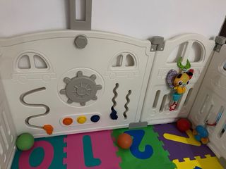 Parque de actividades para bebé