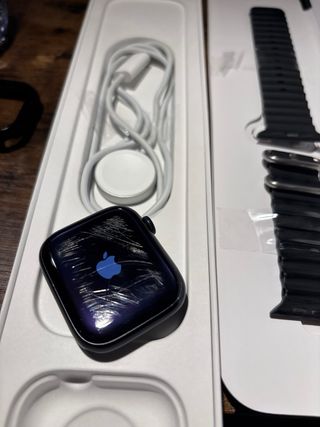 Apple Watch 8 Negro - Pantalla Rayada