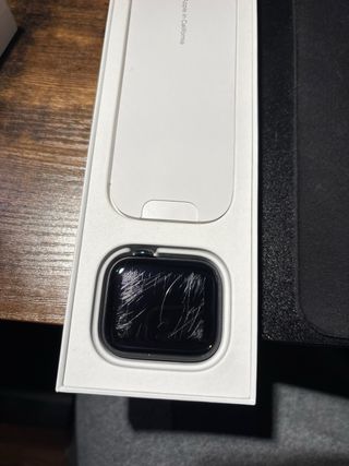 Apple Watch 8 Negro - Pantalla Rayada