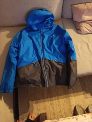 Chaqueta de esquí azul y gris