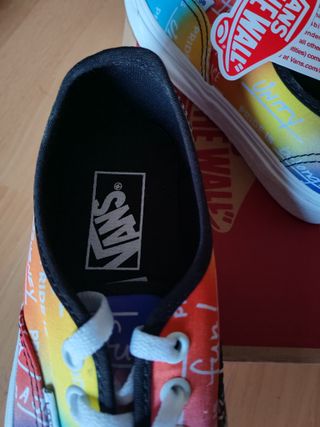 Zapatillas Vans NUEVAS con CAJA