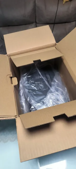 Bluetti EB70 - Estación de energía portátil