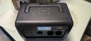 Bluetti EB70 - Estación de energía portátil