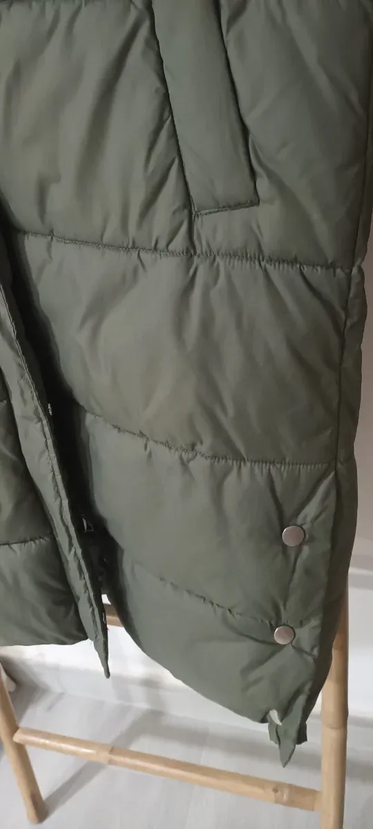 Abrigo plumífero H&M verde