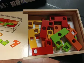 Puzzle de aprendizaje Playtive Madera