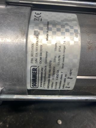 Motor puerta garaje SOMMER