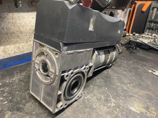 Motor puerta garaje SOMMER