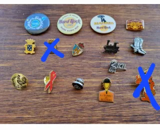 Chapas y Pins Variados