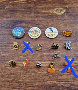Chapas y Pins Variados