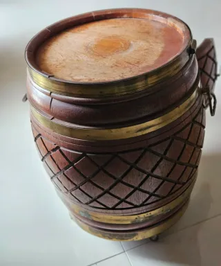 Botte barile porta bottiglie