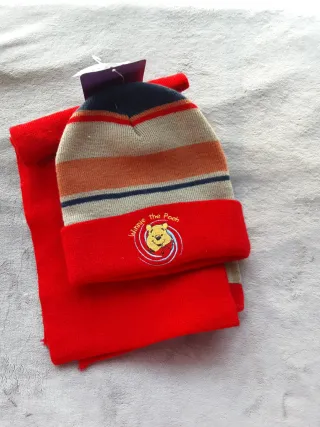 Gorro y bufanda Winnie the Pooh