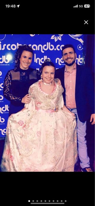 Traje de Fallera Blanco Roto y Rosa