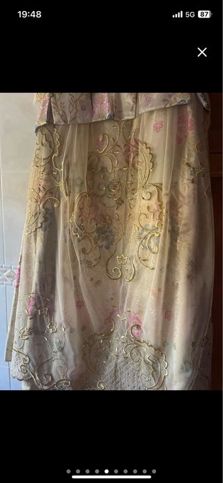 Traje de Fallera Blanco Roto y Rosa