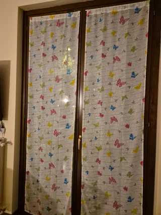 Tende a farfalla colorate