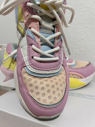 Zapatillas deportivas multicolor talla 35