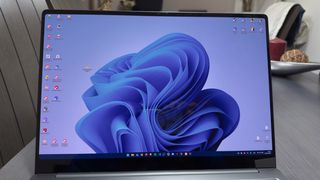 Portátil Samsung Galaxy Book 3 Pro Gris