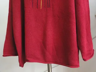 Jersey rojo bordado flores talla XXXL