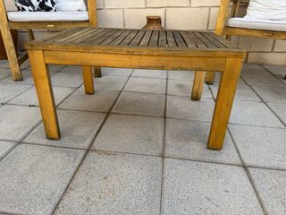 sillas banco y mesa de jardín