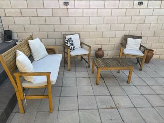 sillas banco y mesa de jardín