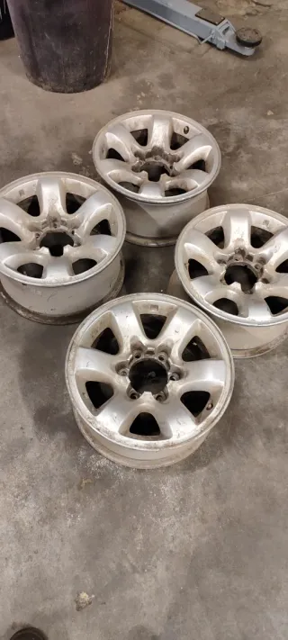 Llantas Nissan Patrol GR Y61 16