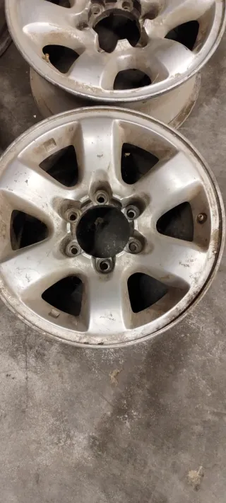 Llantas Nissan Patrol GR Y61 16