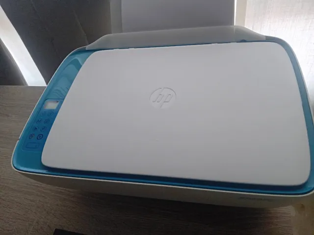 Impresora HP Blanca y Azul