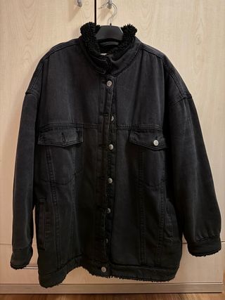 Chaqueta vaquera negra forrada Talla M-L