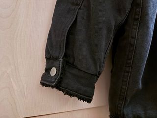 Chaqueta vaquera negra forrada Talla M-L