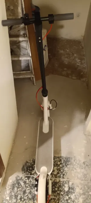 Patinete Eléctrico Blanco