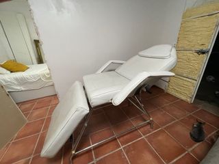 Cama masajista reclinable