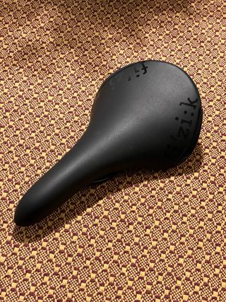 Sillín Fizik Aliante Gravel/Carretera