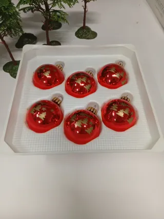 Palline di Natale Rosse con Alberi Dorati (6 pz)