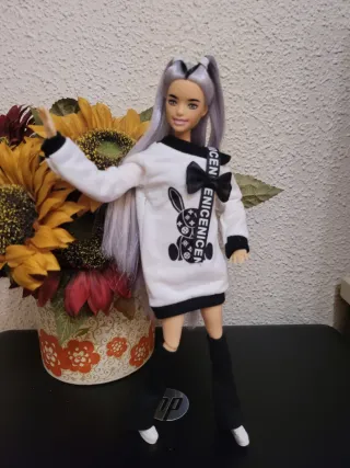 Muñeca barbie articulada