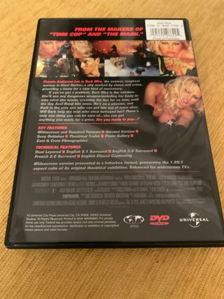 DVD de Barb Wire firmado por Pamela Anderson