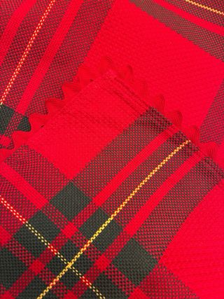 Mantel cuadros Navidad artesanal SIN ESTRENAR.