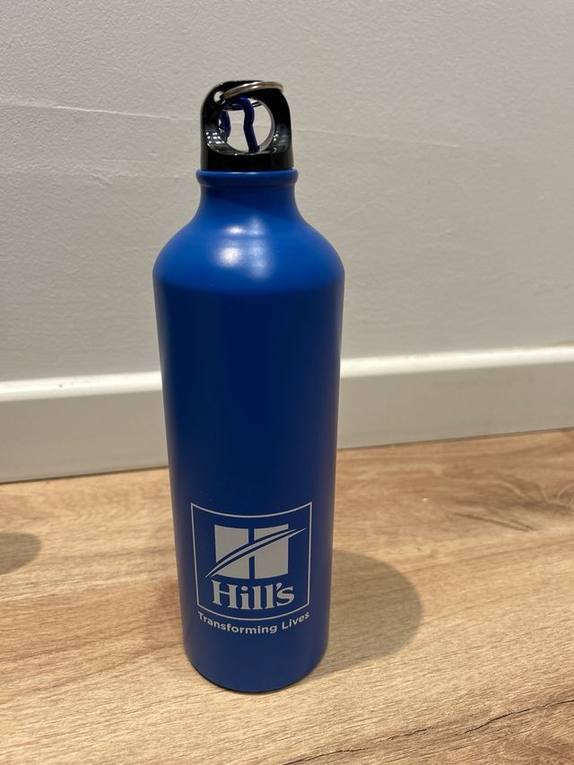 Botella de agua azul 600ml
