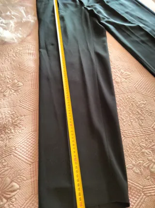 Pantalón de vestir hombre azul oscuro.