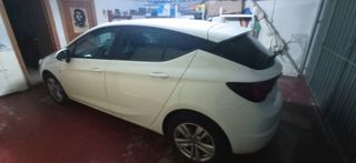Opel Astra 1.0 selective 105 Cv
