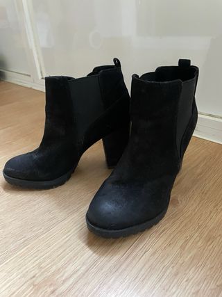 Botines negros tacón 38